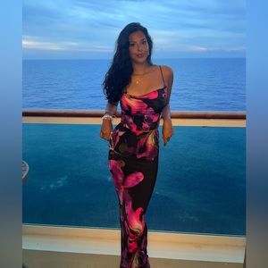 Whitefox two piece floral set - worn once